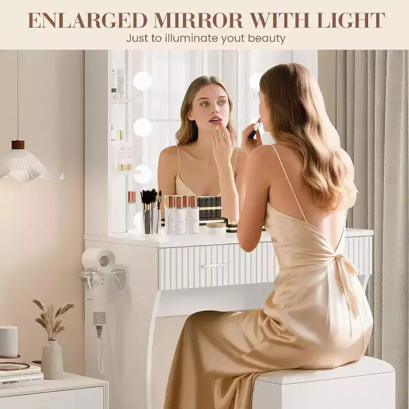 Tavolo da trucco con specchio e 12 luci LED, toeletta bianca con presa di corrente, moderno mobile da trucco per camera da letto